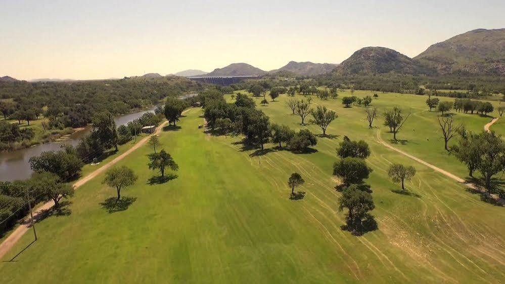 Lone Wolf Quartz Mountain Resort מראה חיצוני תמונה